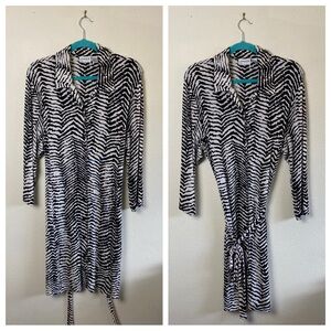 Chico's Travelers No Wrinkle Zebra Shirt Dress 3 (XL)